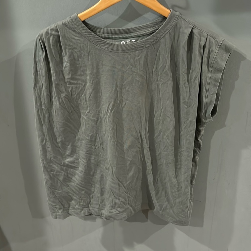 LOFT Smocked V-Neck Muscle Tee size L